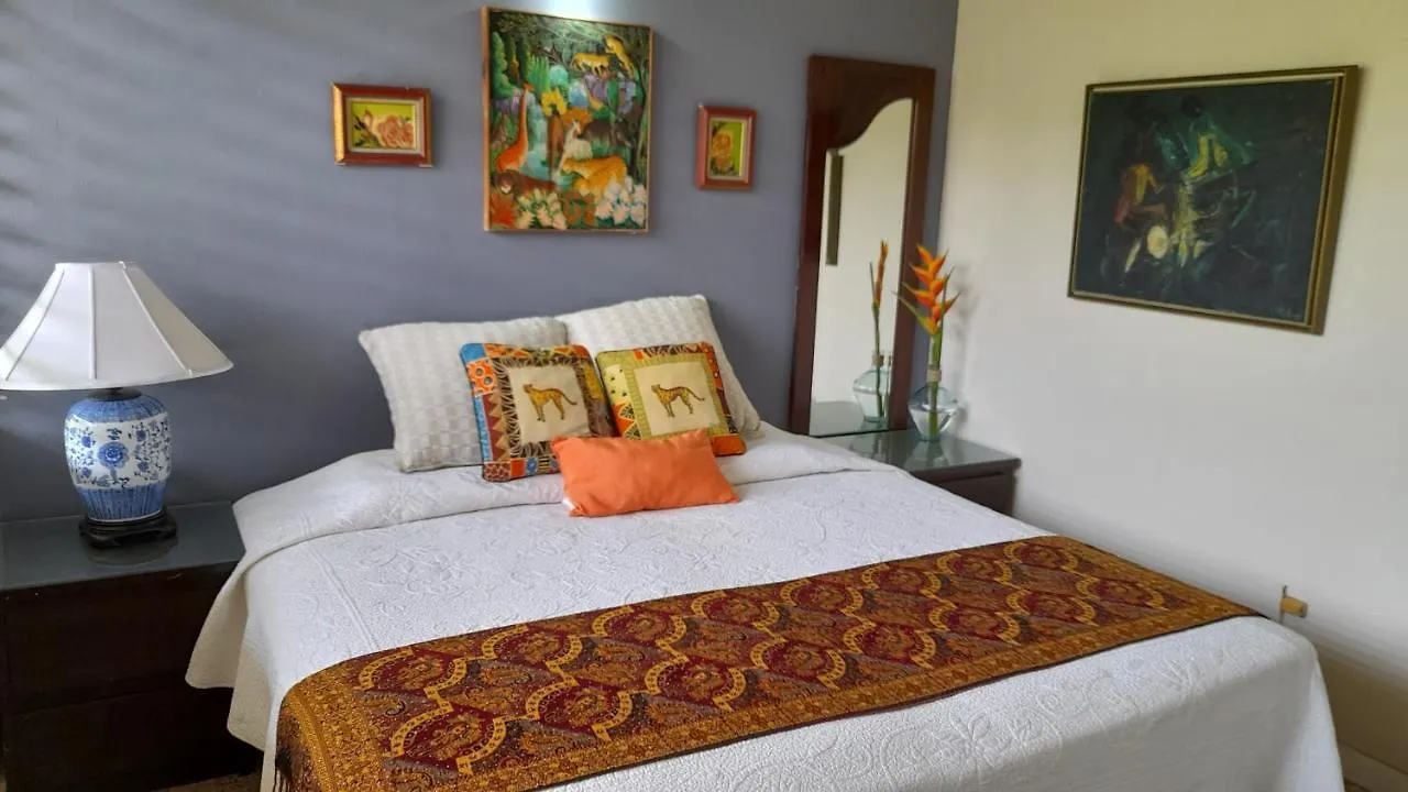 Neita'S Nest Bed and Breakfast Kingston Jamaica